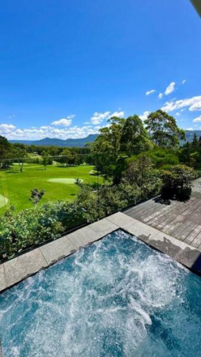 Ralphie’s Villa 2 bed 2 bath with Valley views Kangaroo Valley